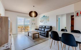 Max Crib - Seafront 2 Bedroom Apart With Ac And Private Parking In Armacao De Pera