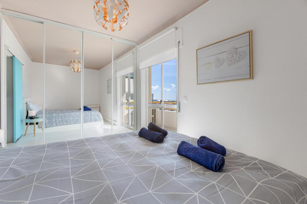 Max Crib - Seafront 2 Bedroom Apart With Ac And Private Parking In Armacao De Pera Exterior photo